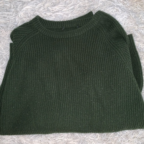 Sweater - Picture 5 of 6